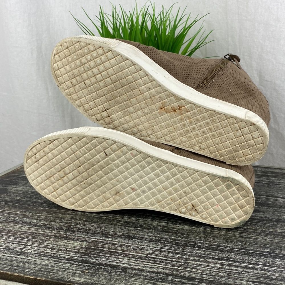 Steve Madden Tan & White Lynn Hi Top Lace & Zip Platform Sneaker Shoe 9 - Picture 7 of 9
